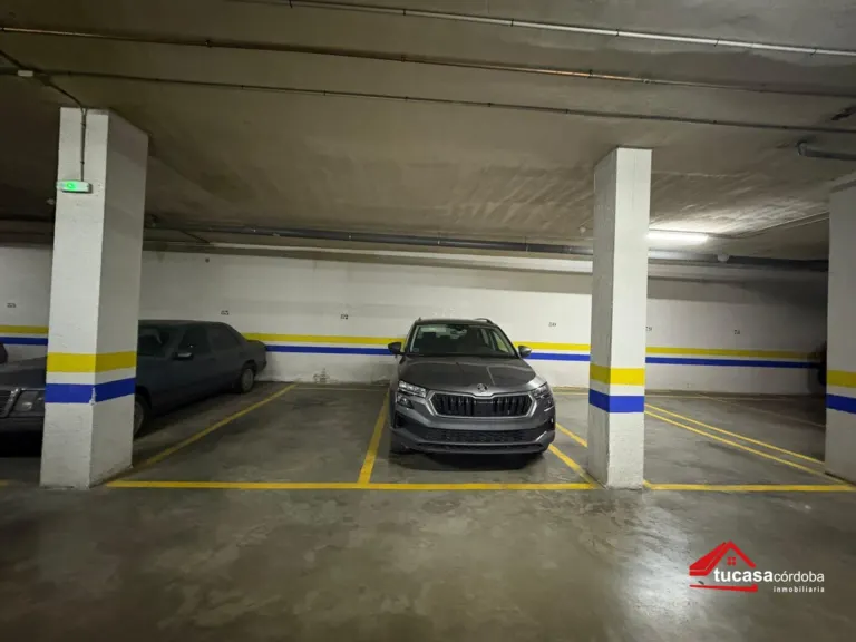 Parking en Arroyo del Moro