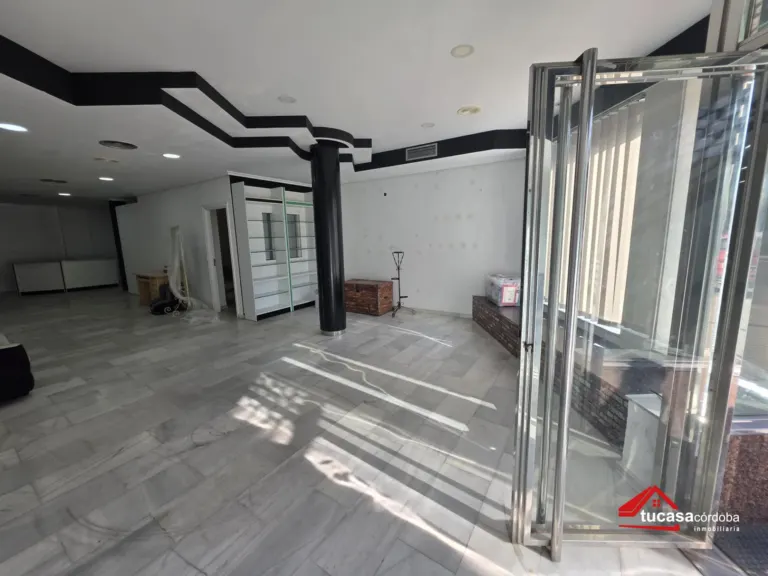 Local comercial en Olivos Borrachos
