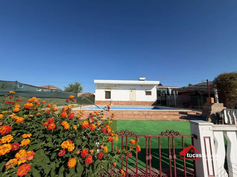 Casa con terreno en El Higuerón
