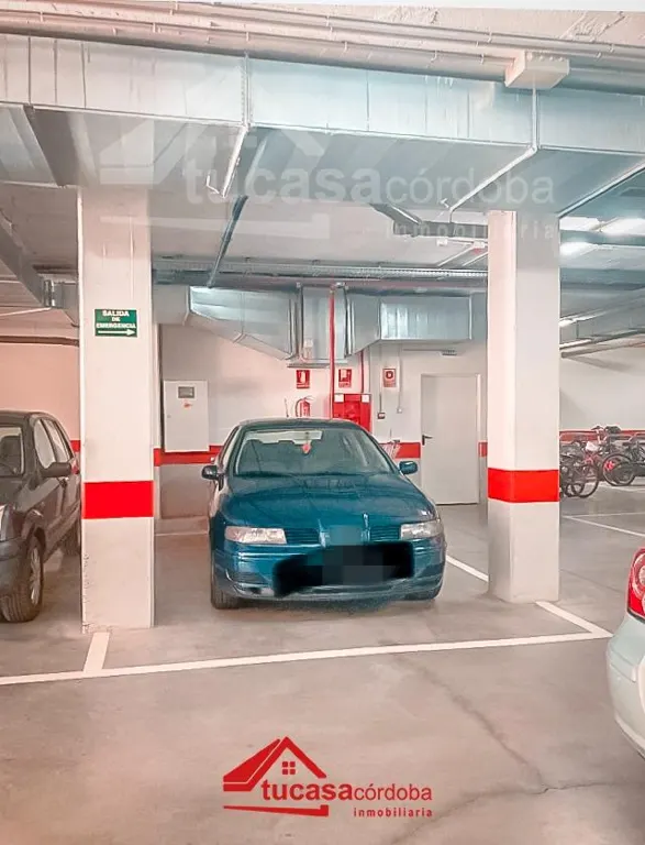 Parking en Santa Mª de Trassierra
