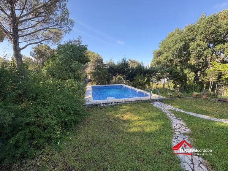 Casa con terreno en Trassierra