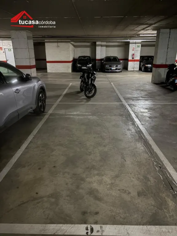 Parking en Arruzafilla