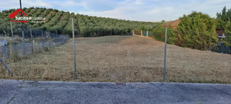 Solar en Guadalcazar