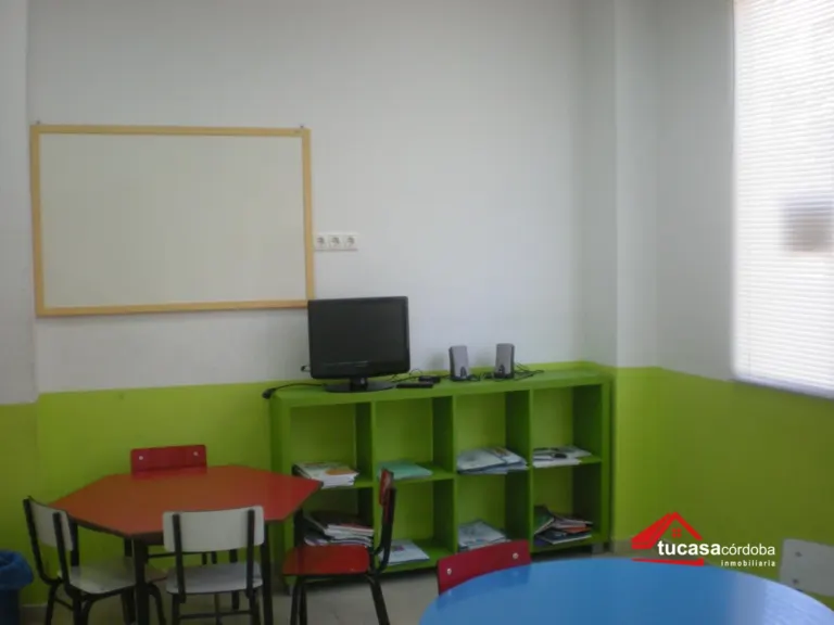 Local comercial en Arroyo del Moro