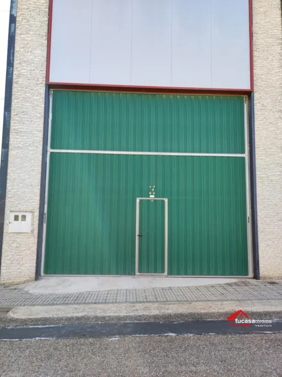 Nave industrial en Villafranca de córdoba