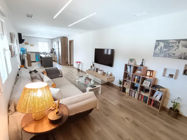 Casa con terreno en Aeropuerto