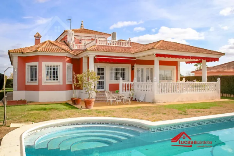 Casa con terreno en Gorgoja